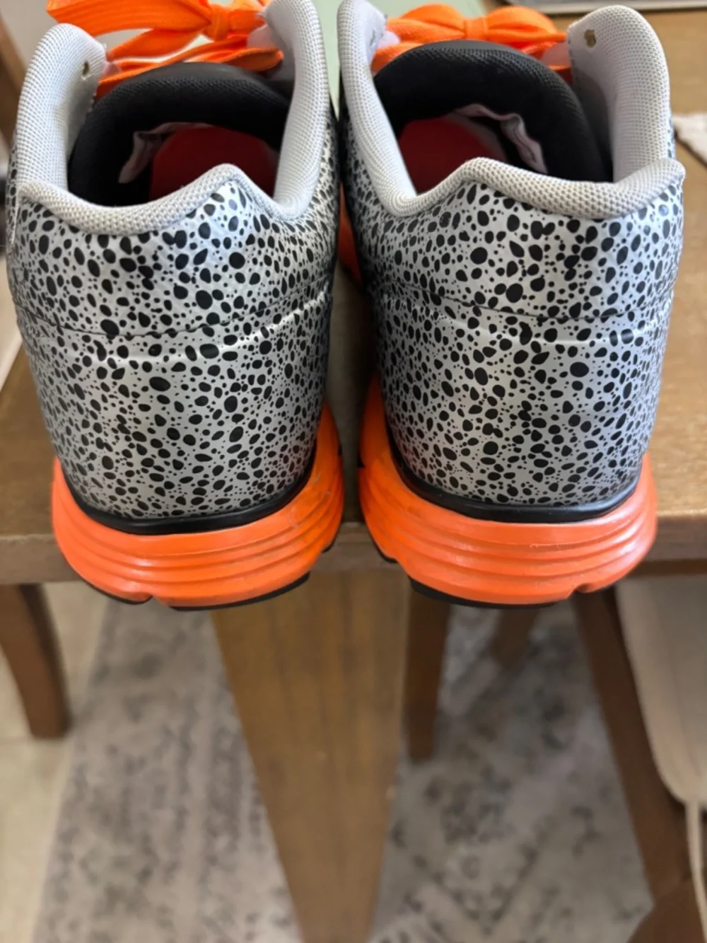 Nike - Picture 3 of 4
